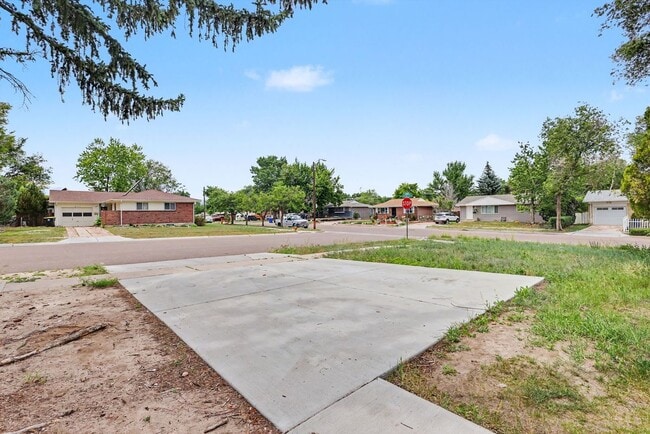 Photo - 1731 Auburn Dr