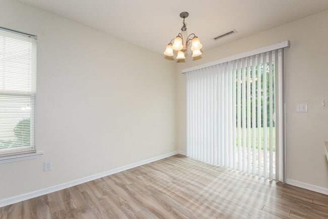 Photo - 3800 Hopper St