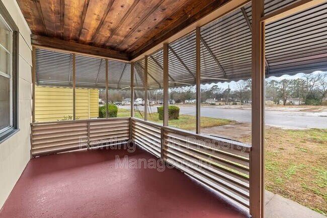 Photo - 5717 Avenue O