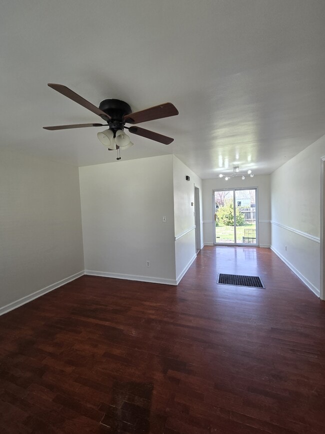 Photo - 2248 E Aloma St