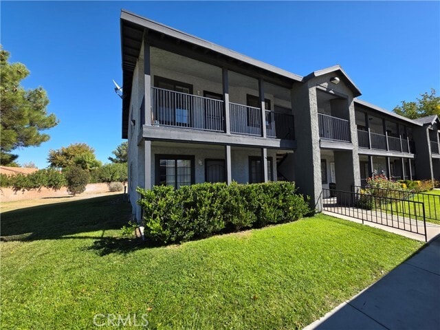 Building Photo - 44036 25th St W Unit C8