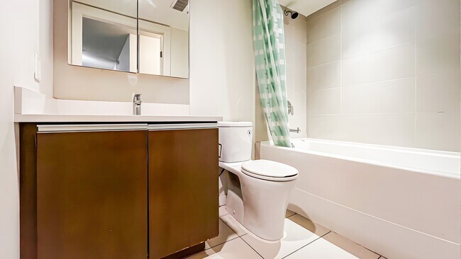 Photo - 1009 Harwood St