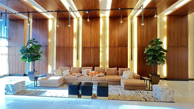 Photo - 2960 NE 207th St Unit 709