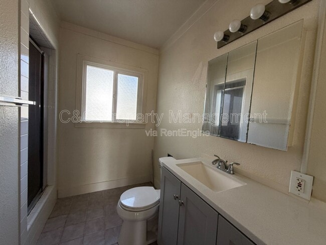 Photo - 21625 E Cliff Dr Unidad A