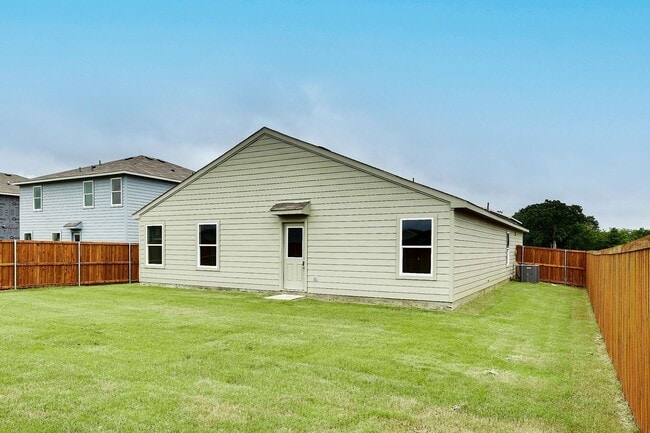 Photo - 829 Eagles Nest Dr