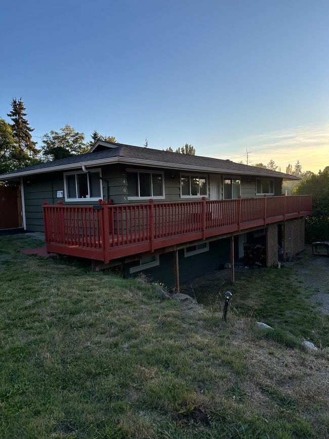 Building Photo - 2405 SW 106th St