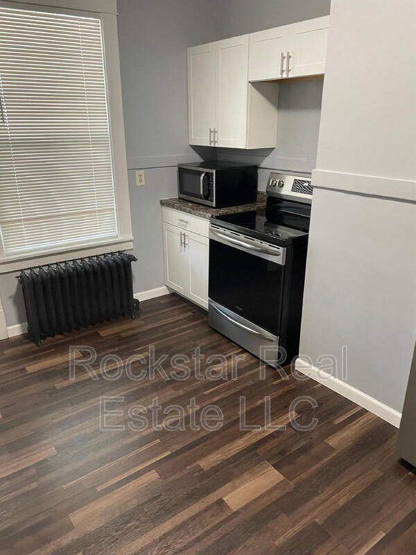 1524 W Gardner Ave Unit 1