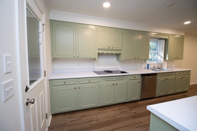 Photo - Renovated 5BR Home Minutes from Downtown Columbia | Two Full Kitchens + Fenced Yard ~ Available M...