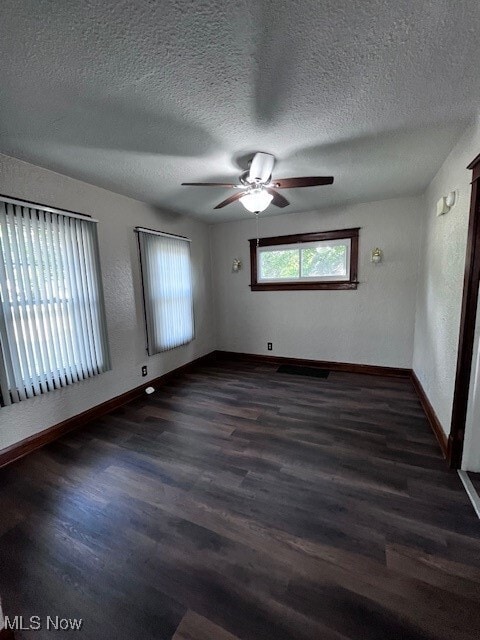 Photo - 29 Crestline Pl