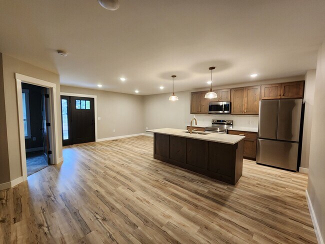 Photo - 2317 Lake Rd