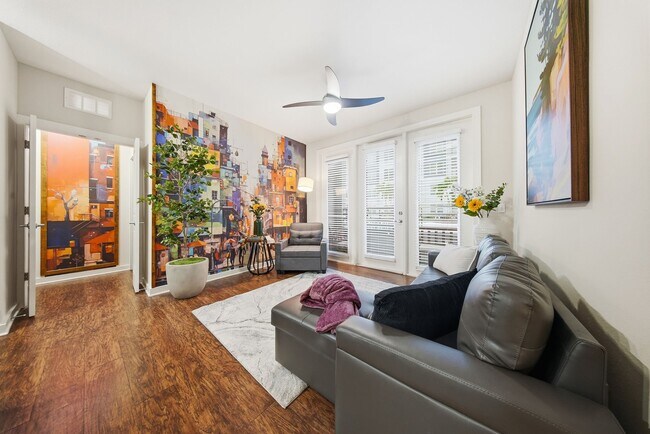 Photo - 1702 W Cleveland St Unit 125