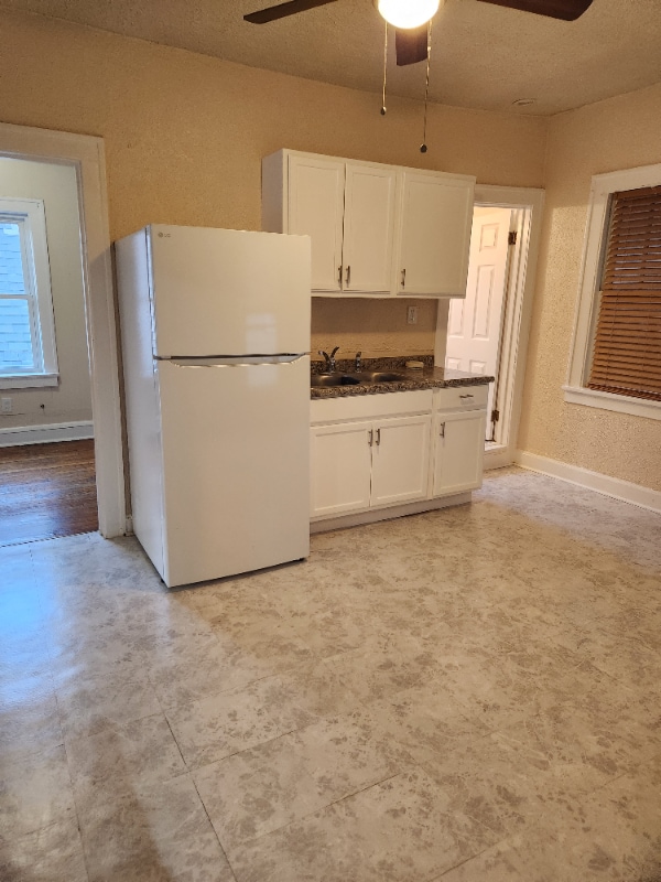 Photo - 9631 S Ave M Unidad 2