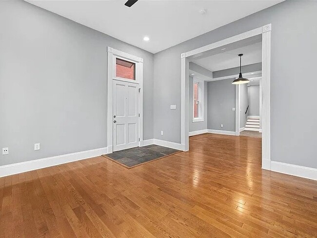 Photo - 3309 Salena St