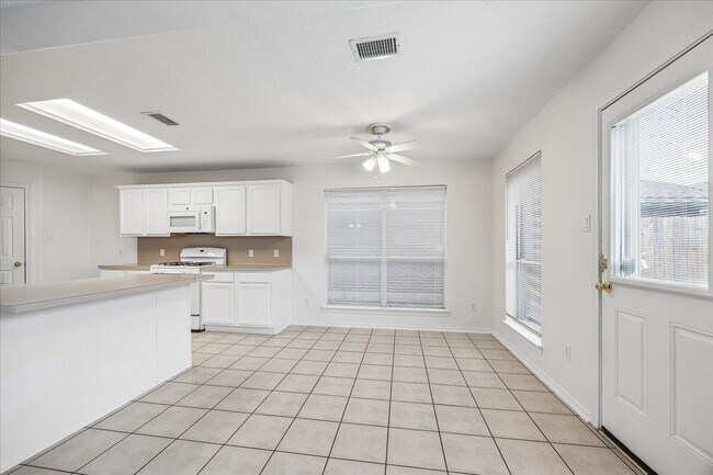 Photo - 5606 Cozy Terrace Ln