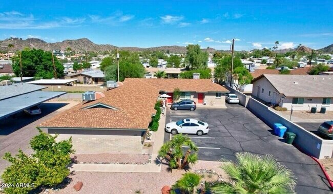 Photo - 1420 E Brown St