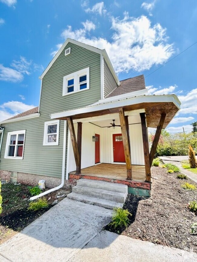 Building Photo - Knoxville 37920 - 1 bedroom, 1 bath unit o... Rental