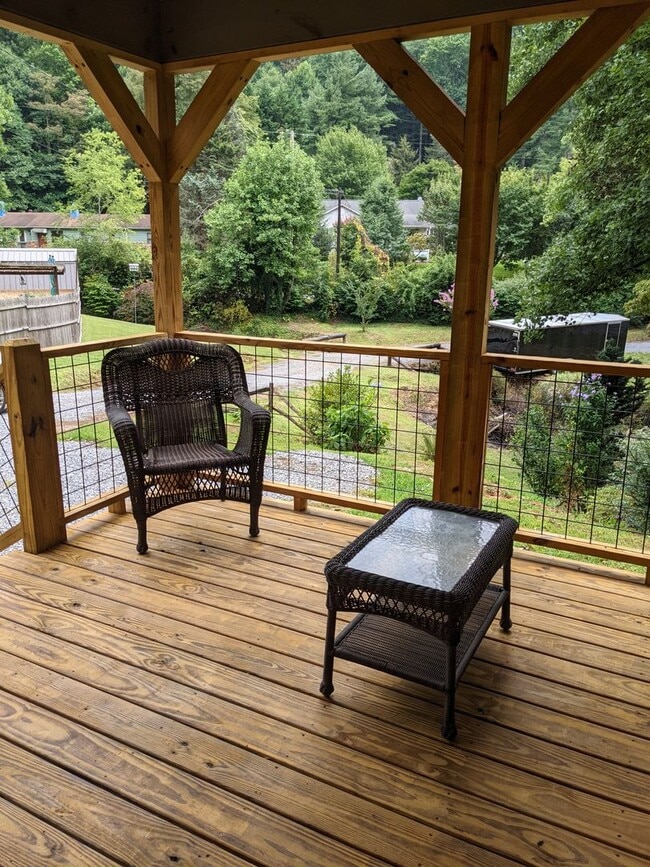 Photo - Private Black Mountain Cottage