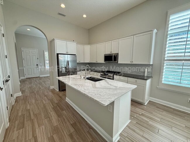 Photo - 628 Town Plaza Ave