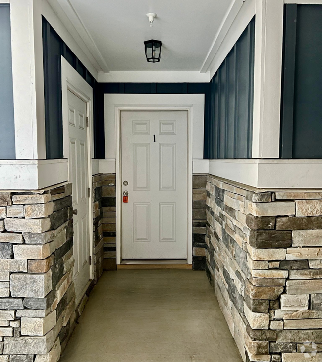 Building Photo - 7111 Porcher Dr Rental