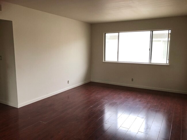 Photo - 872 Gallatin Dr Unit 2A