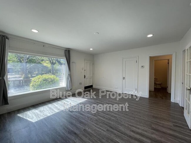 Photo - 266 E 6th Ave Unit 2