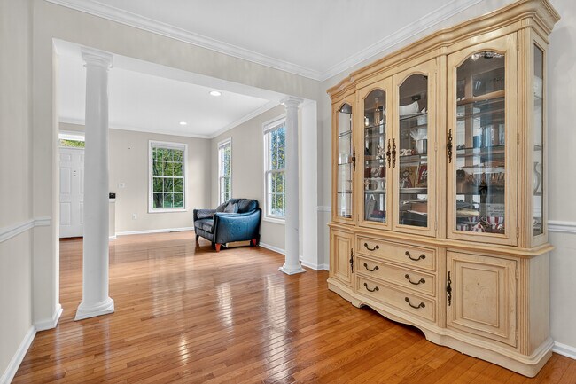 Photo - 1 Palisades Rd