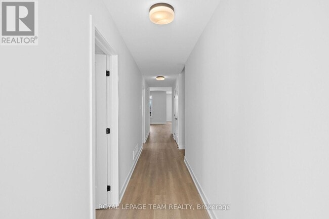 Photo - 1108 Moore St