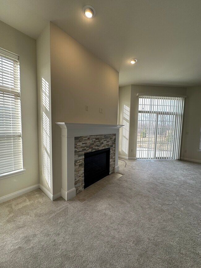 Photo - Fabulous Brookfield Ranch Style Condo Avai...