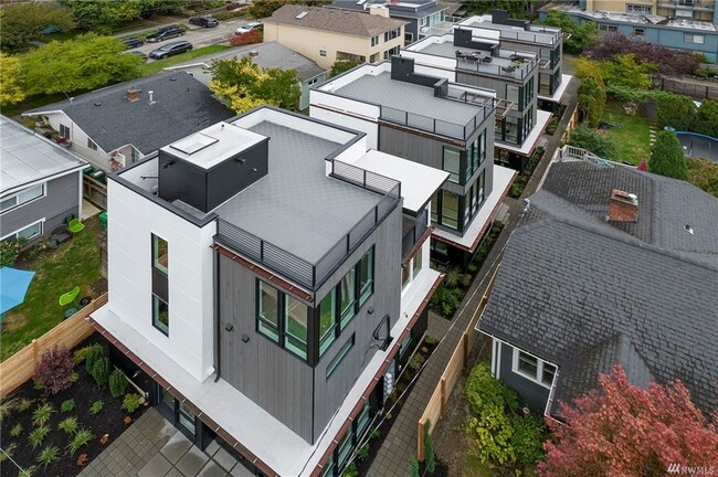 Photo - 4226 Midvale Ave N