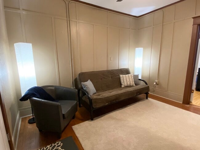 Building Photo - 118 Pine St Unit FURNISHED Rental