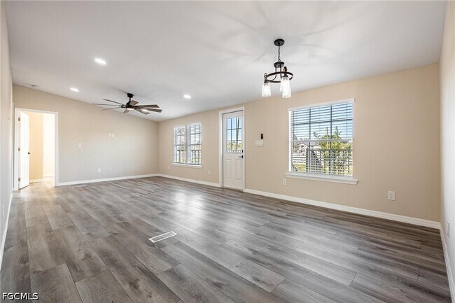Photo - 17700 Pronghorn St