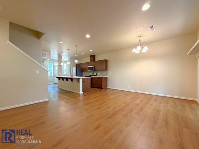 Photo - Modern Beaverton 3BR/3BA Townhome with Garage Near Nike & Intel