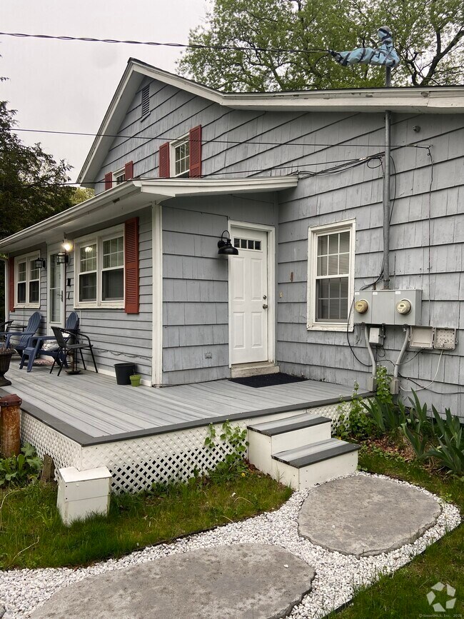 Building Photo - 165 Huntingtown Rd Rental
