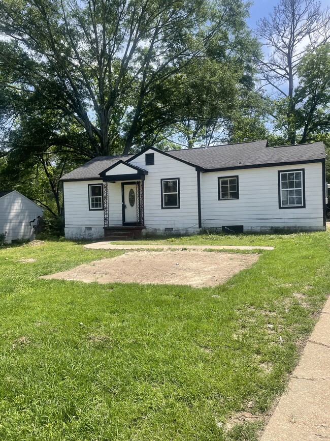 Photo - 737 Willaneel Dr House