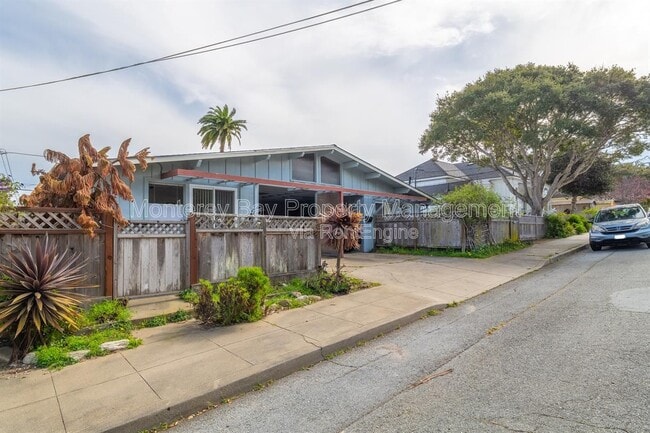 Building Photo - 215 Willow St