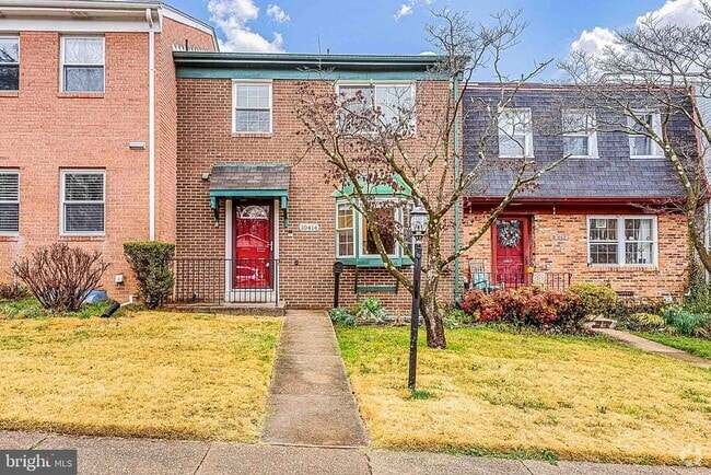 Building Photo - 10414 Armstrong St Rental