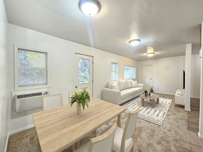 Photo - 828 E 11th Ave Unit #B