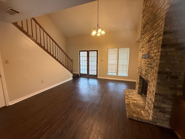 Photo - 3027 O'Neal Ln