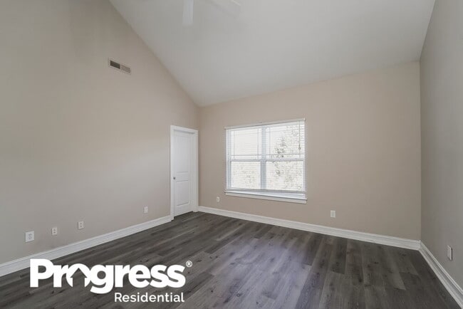 Photo - 8607 Castle Cliff Dr