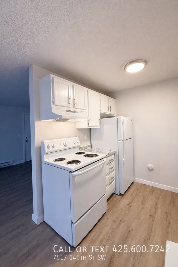 Photo - 7517 146th St SW