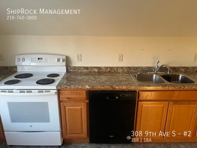 Photo - 308 9th Ave S Unidad #2