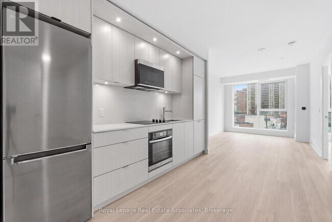 Photo - 25 Cordova Ave Unit 416