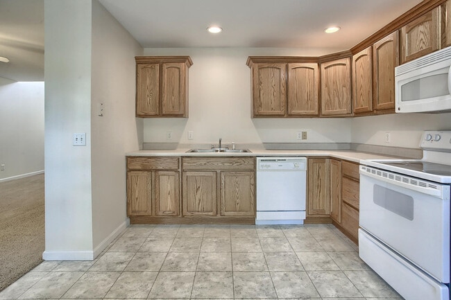 Photo - 307 Windwood Ct Unit 307 Windwood Ct