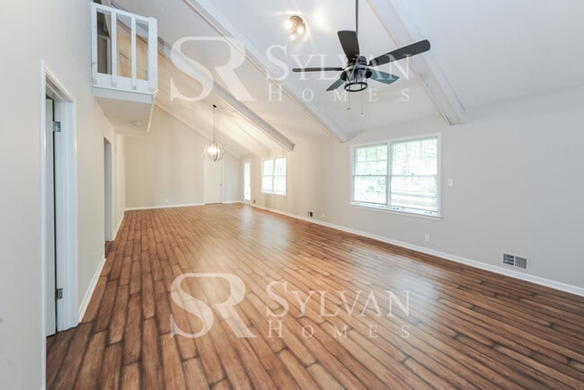 Photo - Welcome home to this 4 bedroom, 2 bathroom home