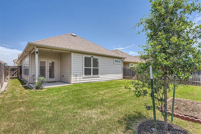 Photo - 821 Durness Dr