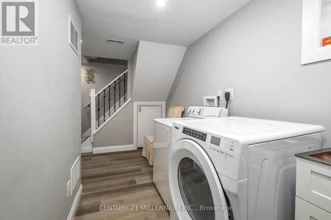 Photo - 67 Coxworth Crescent