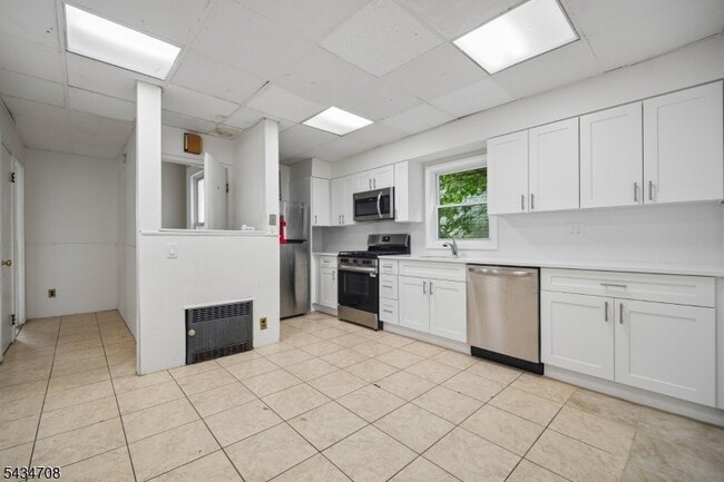 Photo - 102 2nd St