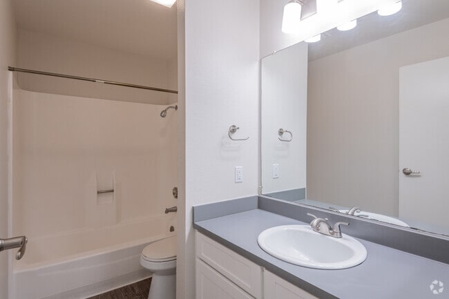 1BR, 1BA