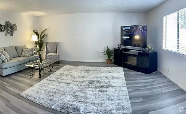 Building Photo - Furnished Rock Springs I Condo! Unit 201