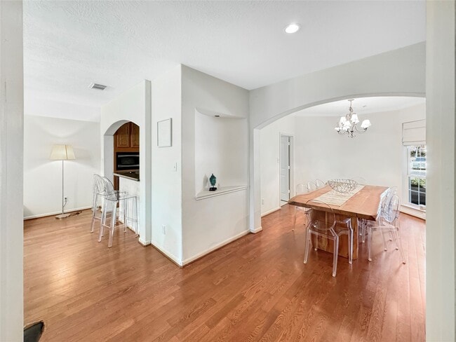 Photo - 62 N Abram Cir